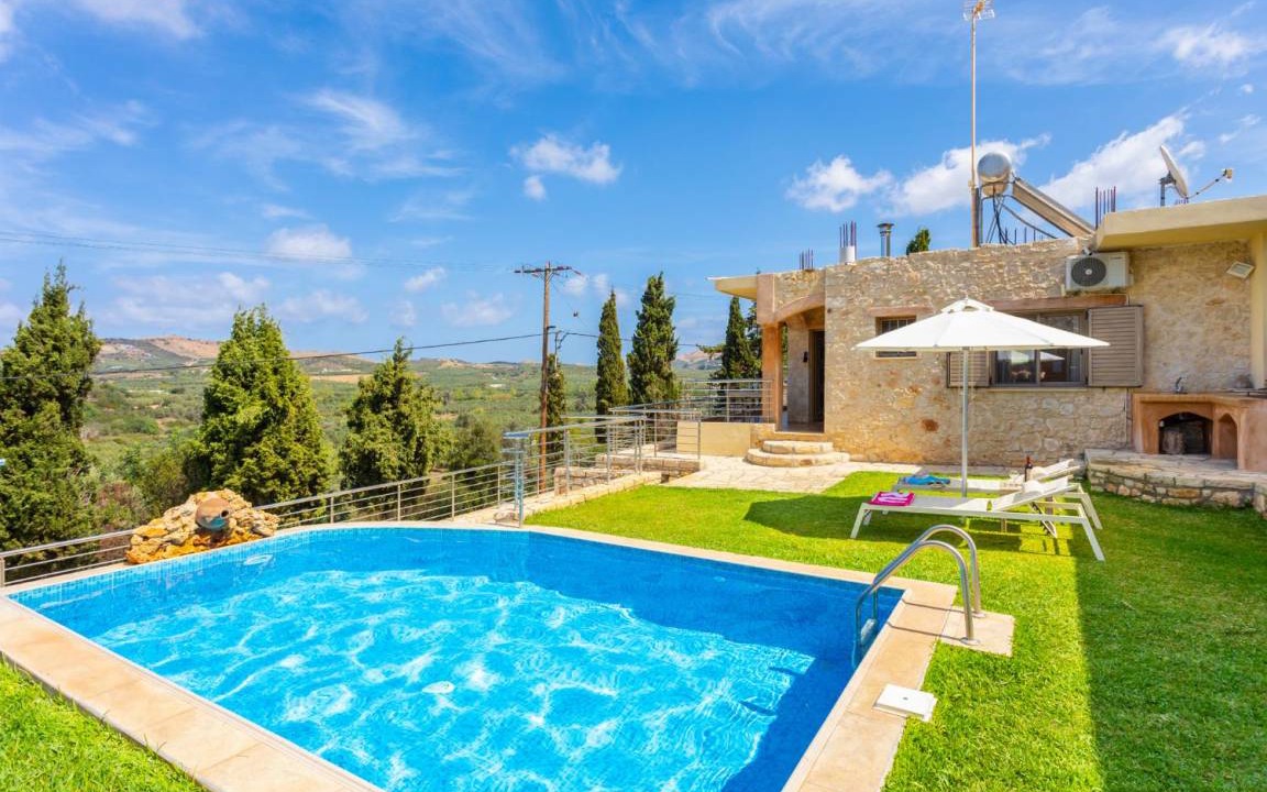 Roumeli Villa | 55 m² Villa ∙ 1 bedroom ∙ 4 guests