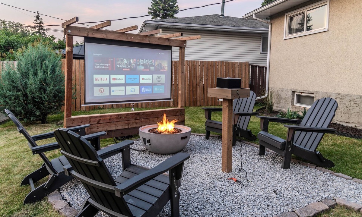 Jasper Place House | 5BR Bungalow: AC|Arcade|Foosball|Walk to WEM
