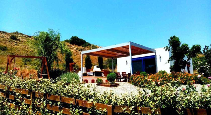 Gennadi House | 60 m² House ∙ 2 bedrooms ∙ 5 guests