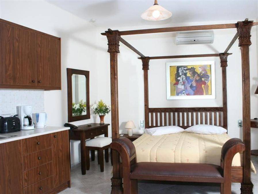 Panormos Apartment | 65 m² Apartment ∙ 2 bedrooms ∙ 10 guests