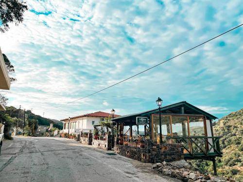 Livadia Apartment | 65 m² Apartment ∙ 2 guests