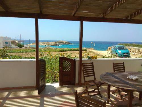 Lefkos House | 70 m² House ∙ 2 bedrooms ∙ 5 guests