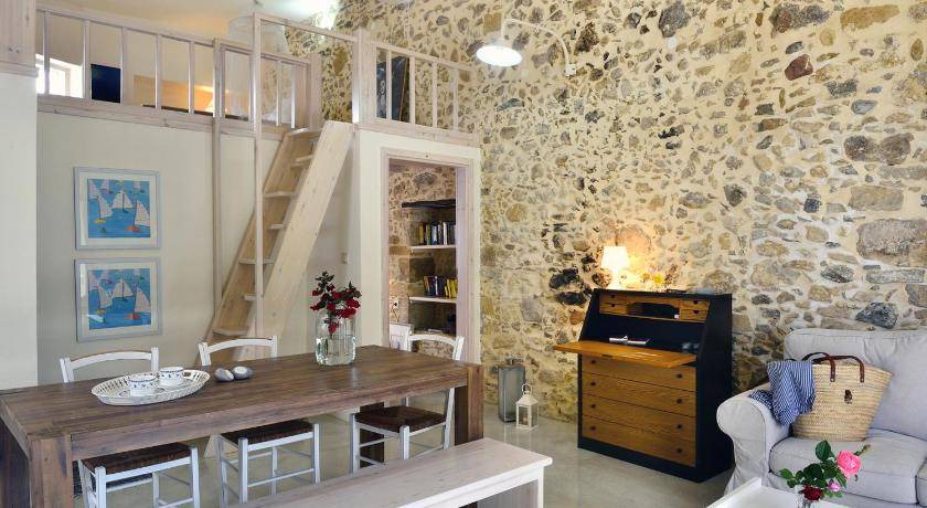Drapanias House | 70 m² House ∙ 2 bedrooms ∙ 4 guests