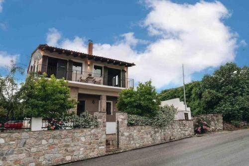 Pieres House | 78 m² House ∙ 3 bedrooms ∙ 9 guests