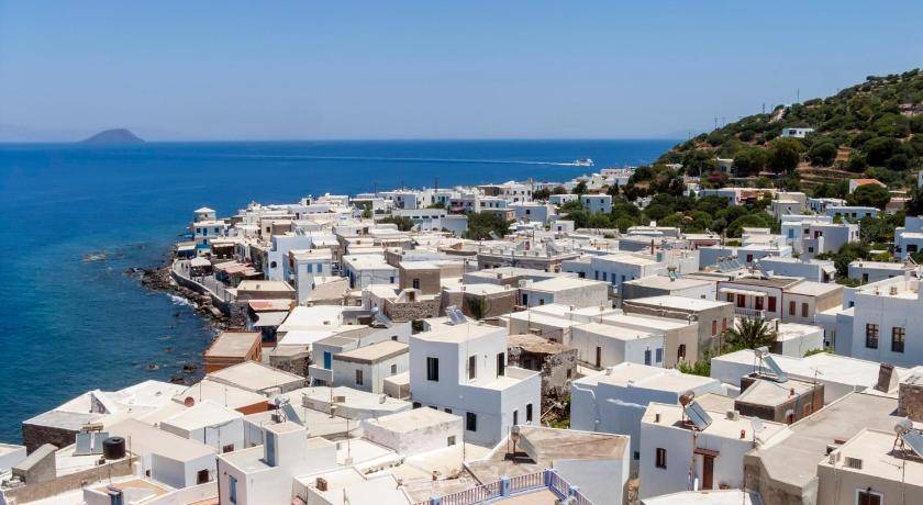 Mandraki Villa | 78 m² Villa ∙ 3 bedrooms ∙ 7 guests
