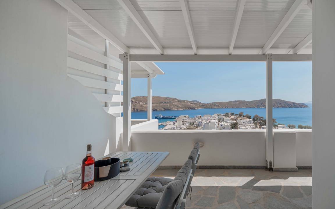 Livadi House | 80 m² House ∙ 3 bedrooms ∙ 6 guests