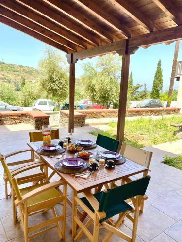 Ikaria House | 85 m² House ∙ 3 bedrooms ∙ 5 guests