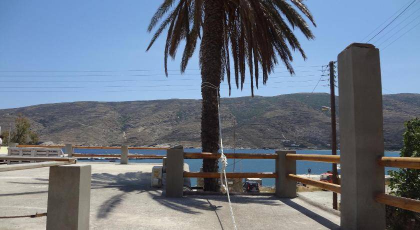 Ormos Korthiou House | 98 m² House ∙ 2 bedrooms ∙ 8 guests