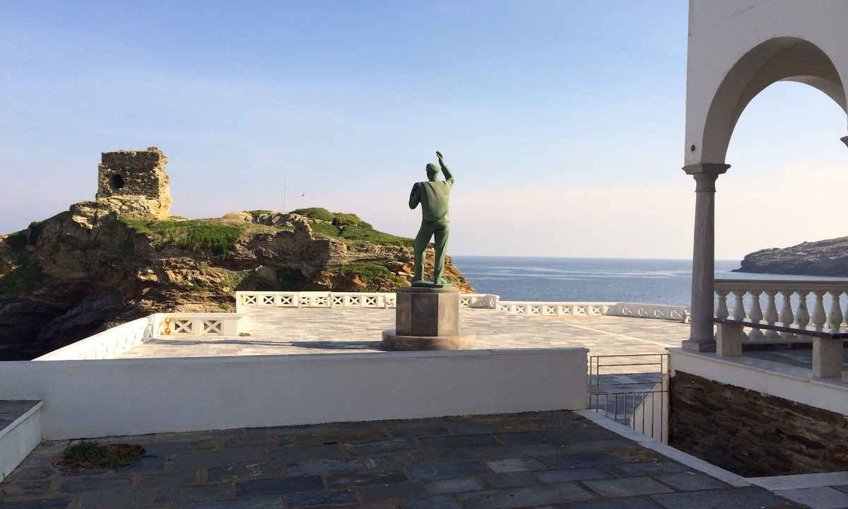 Andros Town Villa | A House on the Rocks