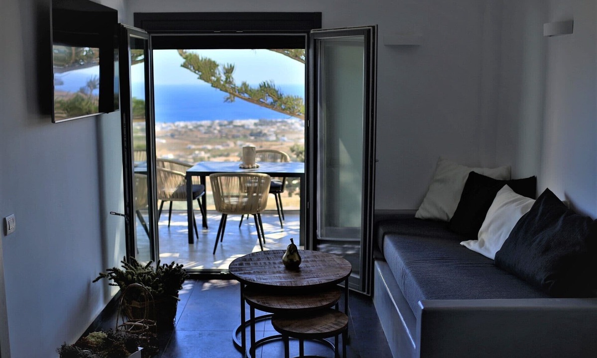 Exo Gonia Apartment | A Lux Villas Santorini