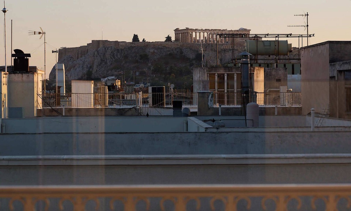 Omonia Apartment | Acropolis View Studio 8th Floor, Wake Up to the Parthenon.