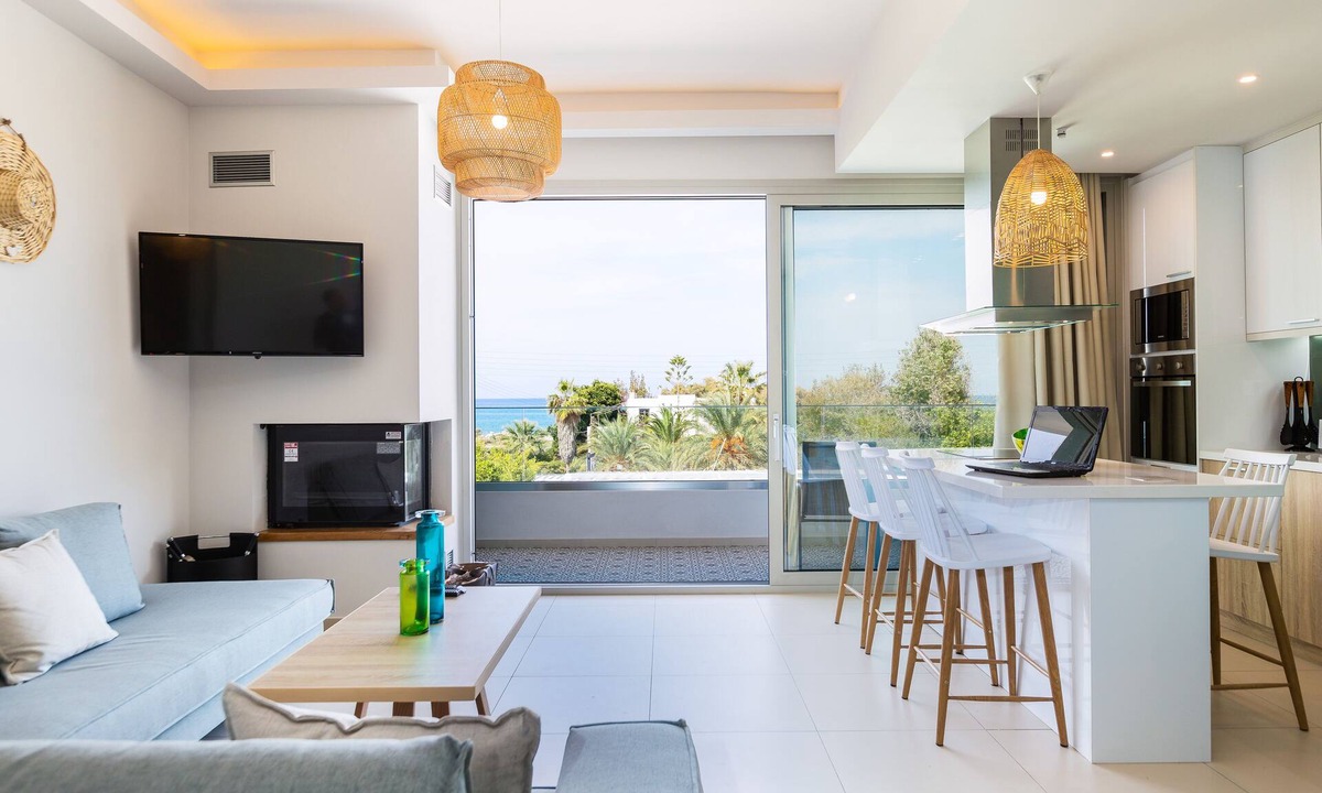 Adelianos Kampos Apartment | Adelhome - Sea view & walking distance to beach!