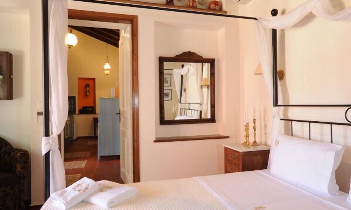 Pyrgos Psilonerou Hotel | Agapi, A Beautiful small apartment with big veranda, perfect for a couple