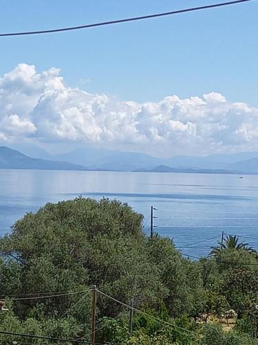 Chlomos Apartment | Agia Pelagia seaview apartments