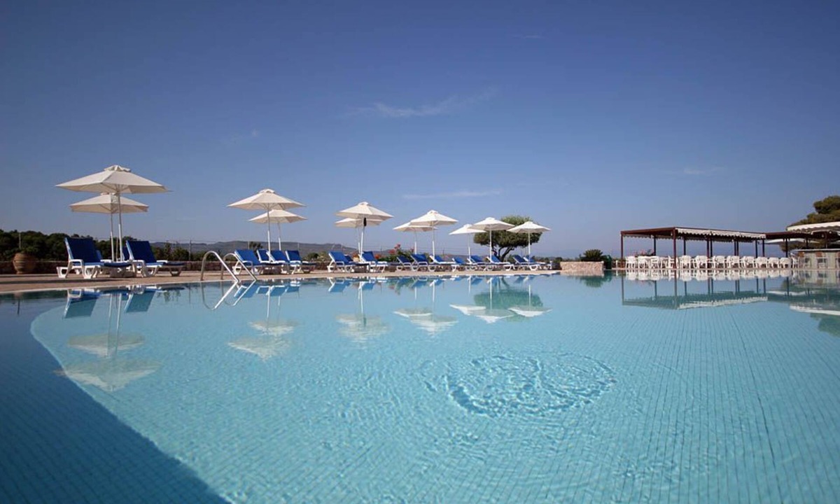 Agii Anargiri Hotel | AKS Hinitsa Bay