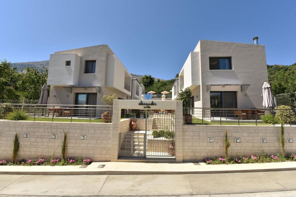 Gerakari House | Alexander Suites