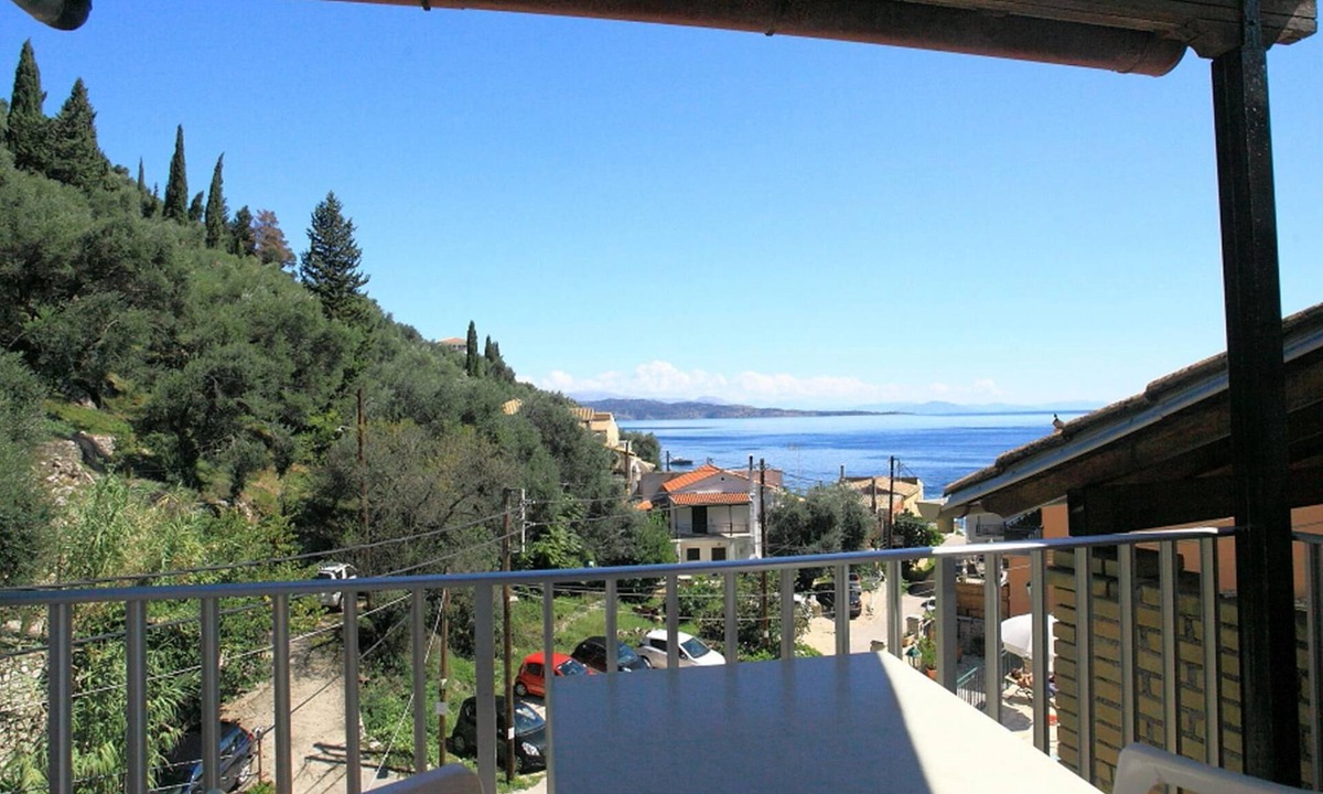 Katavolos Apartment | Alexandra Apartment in Katavolos