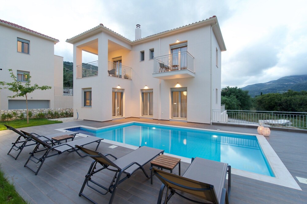 Makriotika Villa | Amarianos Villas