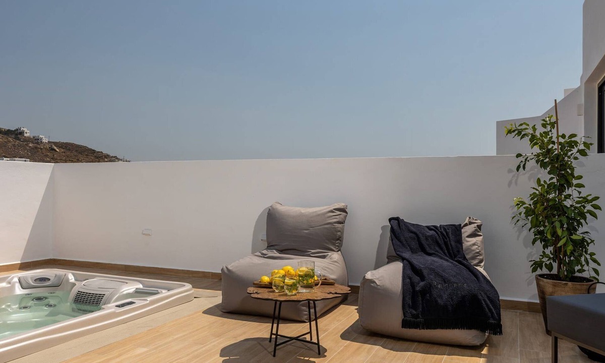 Naxos Town Villa | Amazing Naxos Villa | 2 Bedrooms | Villa Nami | Breathtaking Sea Views and.