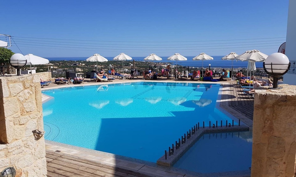 Piskopiano Hotel | Amazones Village Suites
