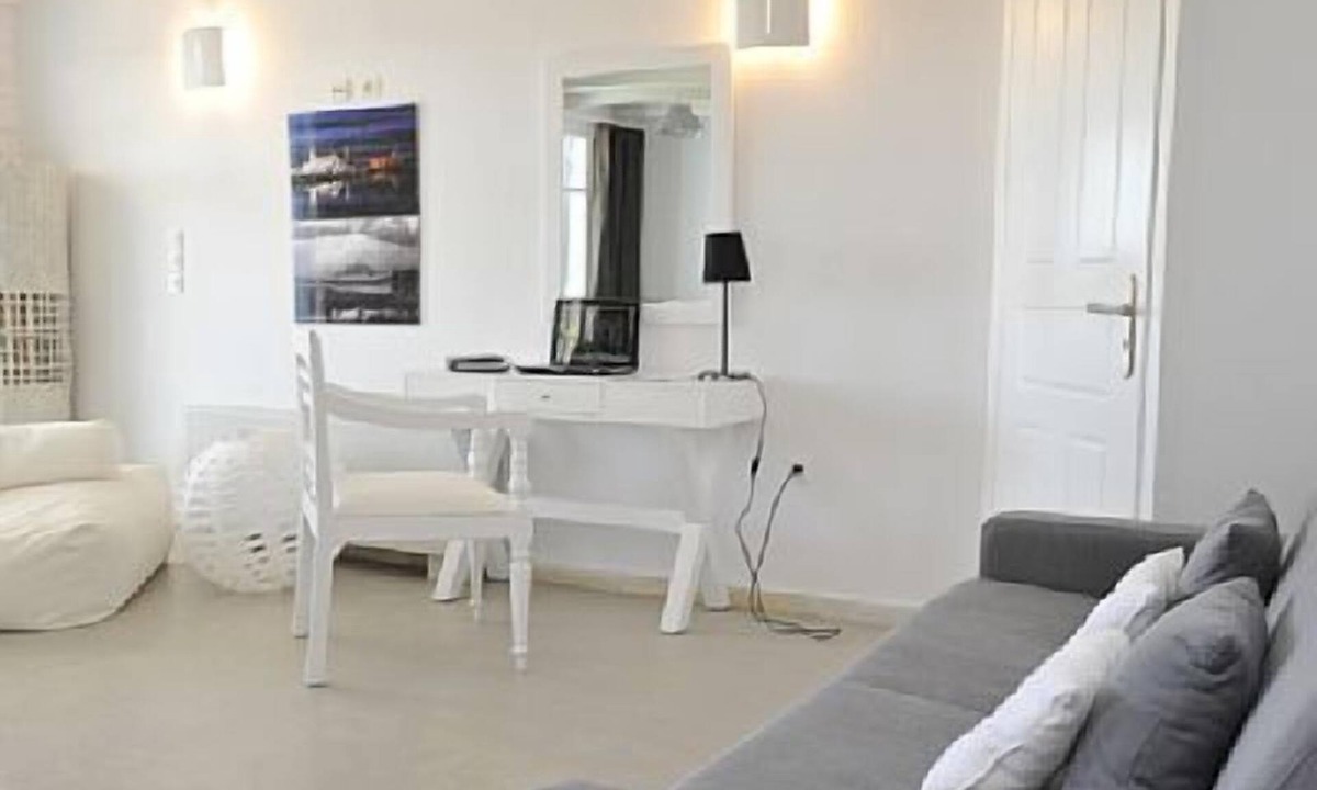 Santa Maria Villa | Ambassador Villa, overlooking the most famous beach of Paros