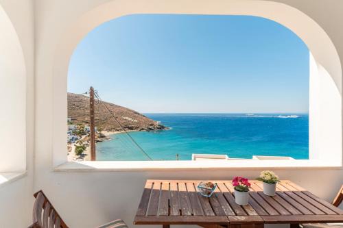 Exomvourgo House | Ammos Tinos