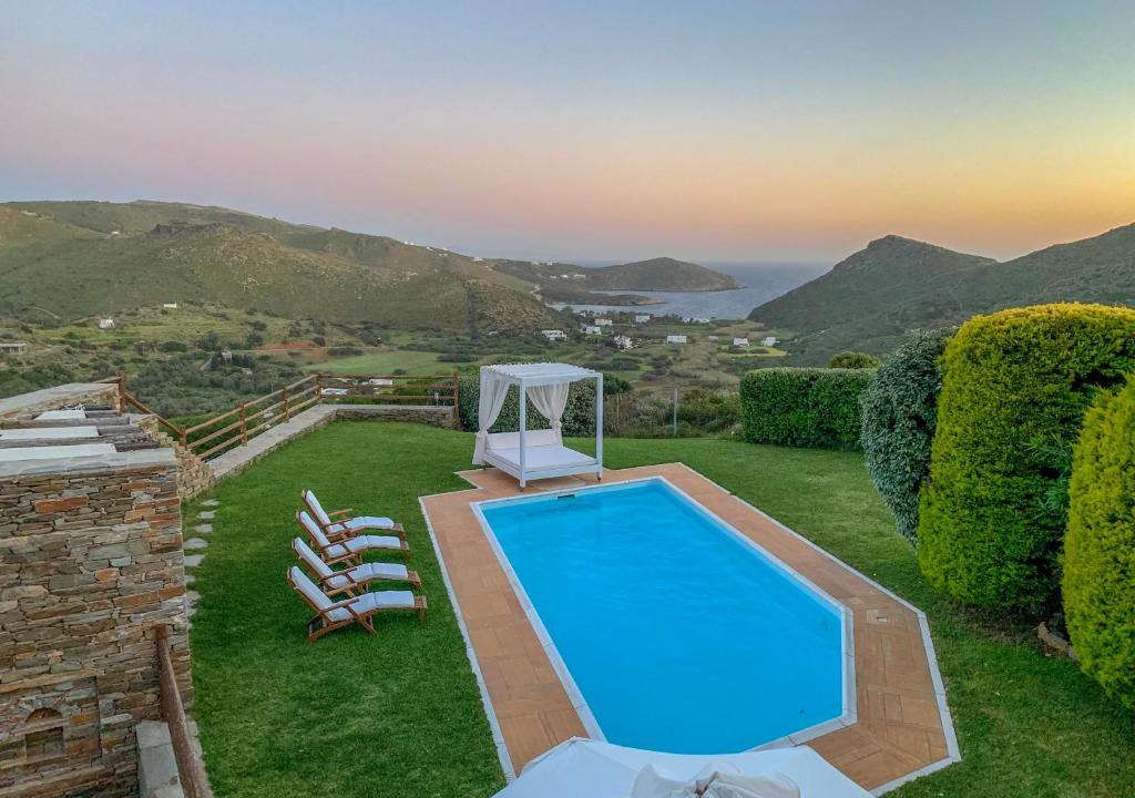 Kato Fellos Villa | Andros: Luxurious Villa With Private Swimming Pool