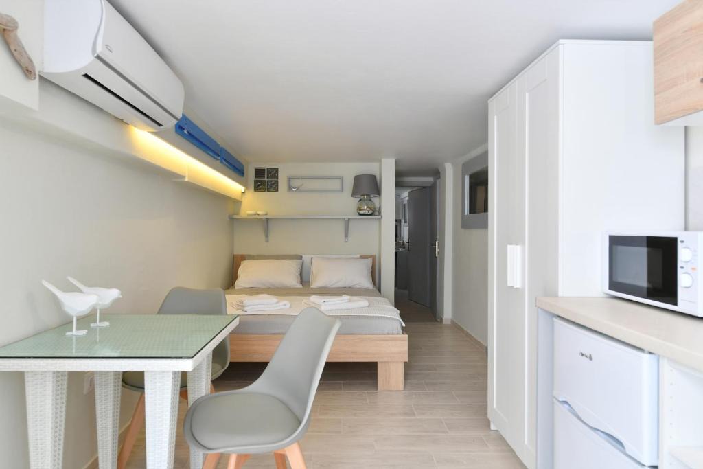 Naousa Apartment | ANEMA1 Studio in the Heart of Naousa