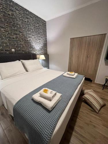 Zola Apartment | Anna Studios