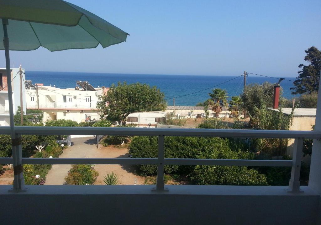 Stegna Apartment | Antouan Matina