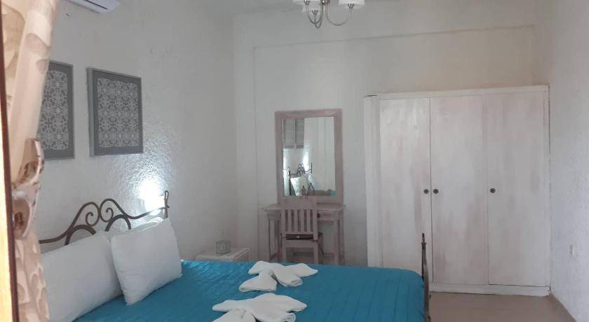 Ierapetra Apartment | Apartment ∙ 3 guests