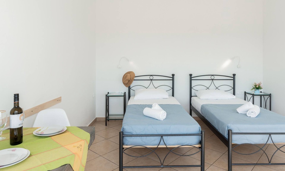 Perivolos House | Apartment "Aegean Blue Santorini Perivolos 1" with Sea View, Shared Terrace & Wi-Fi