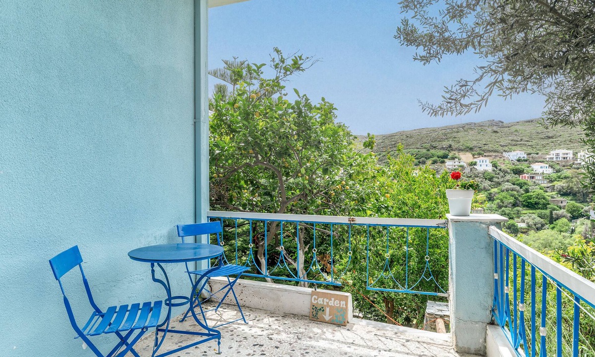 Steniai Apartment | Apartment 'Stenies Little Nook' with Mountain View, Wi-Fi and Air Conditioning