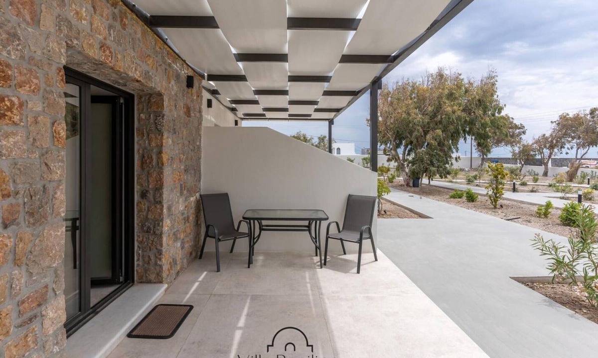Agios Georgios House | Apartment 'Villa Basilica Kallisto' with Sea View, Wi-Fi and Air Conditioning