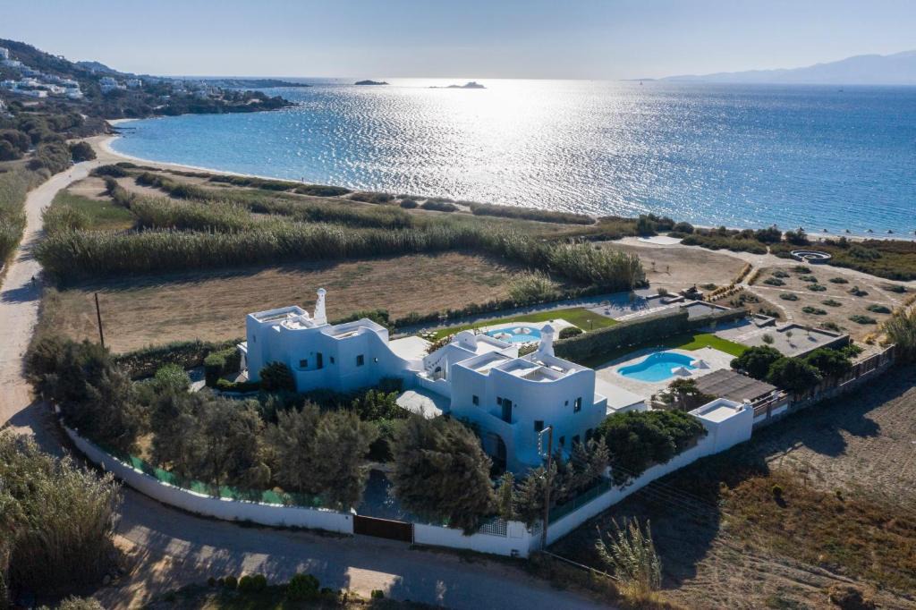 Maragas House | Aqua Breeze Villas on the beach