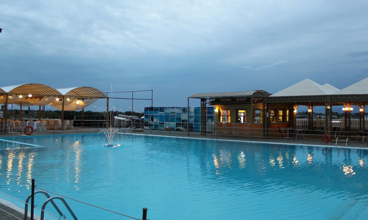 Komotini Hotel | Arxhontiko Chris & Eve