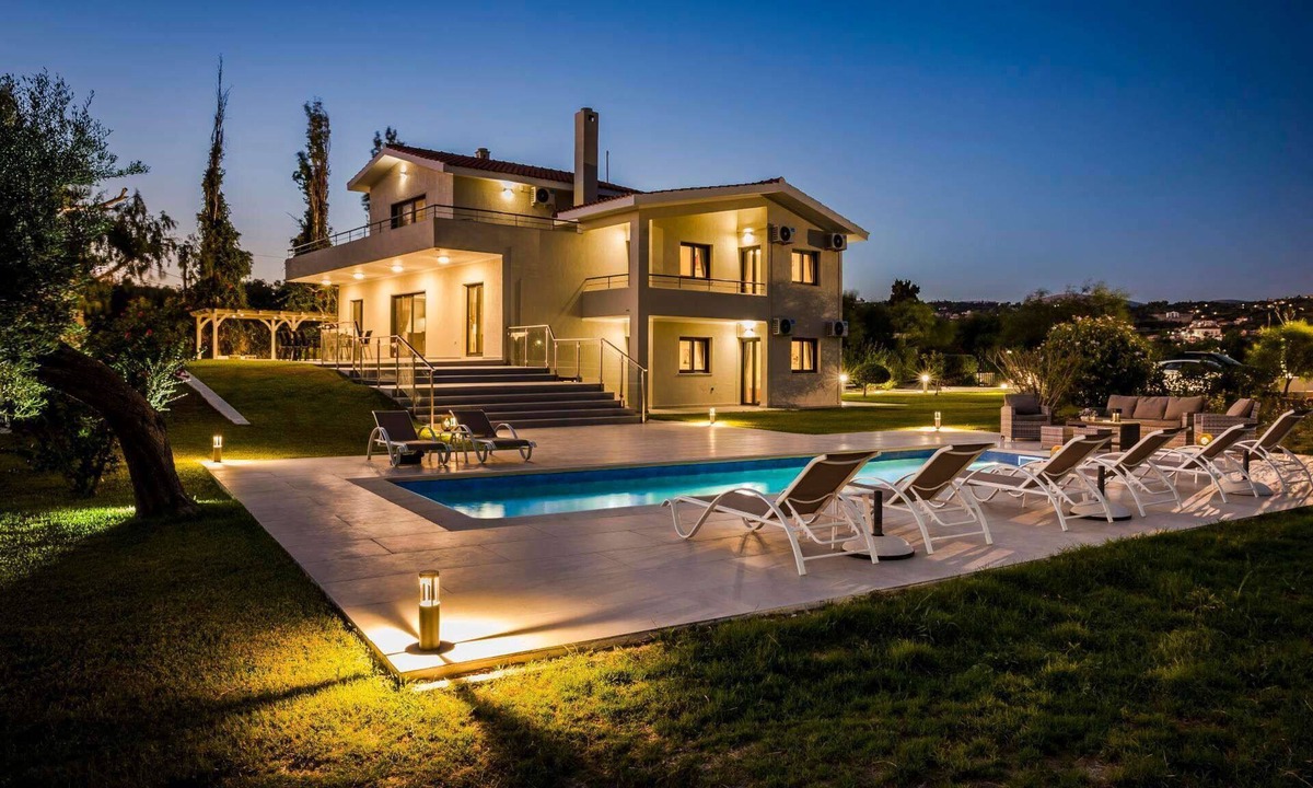 Svoronata Villa | Astoria - Five Bedroom Villa, Sleeps 10
