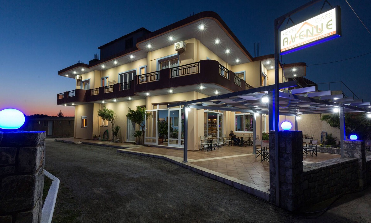 Platanos Hotel | Avenue Hotel