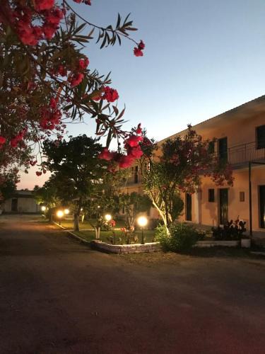 Roda Apartment | Banos Apartments and swimming pool