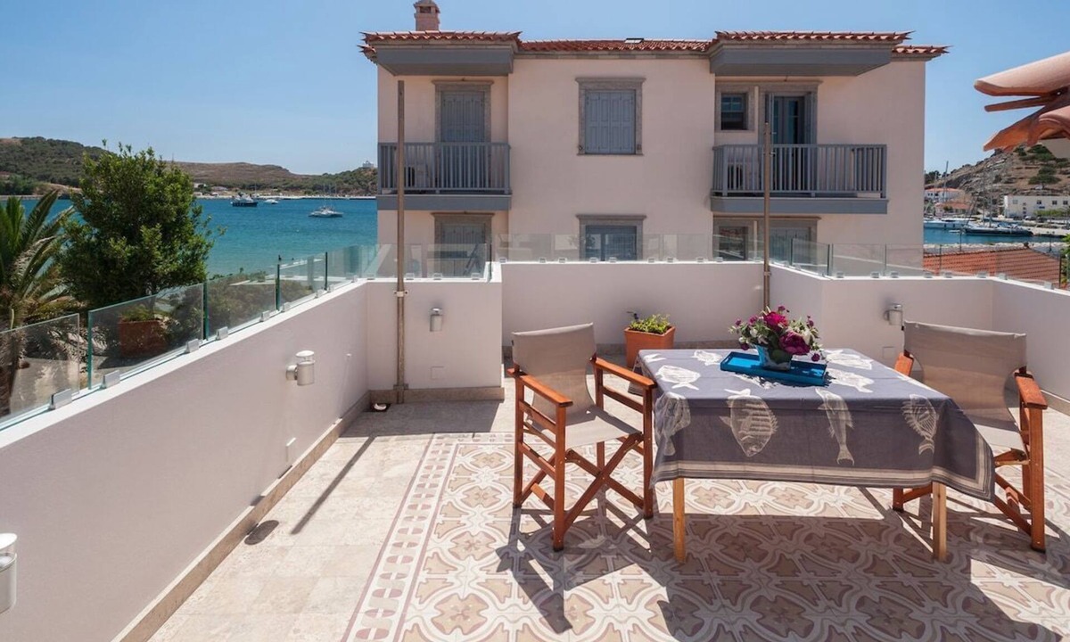 Myrina Apartment | Basil Room - Limnos Experience