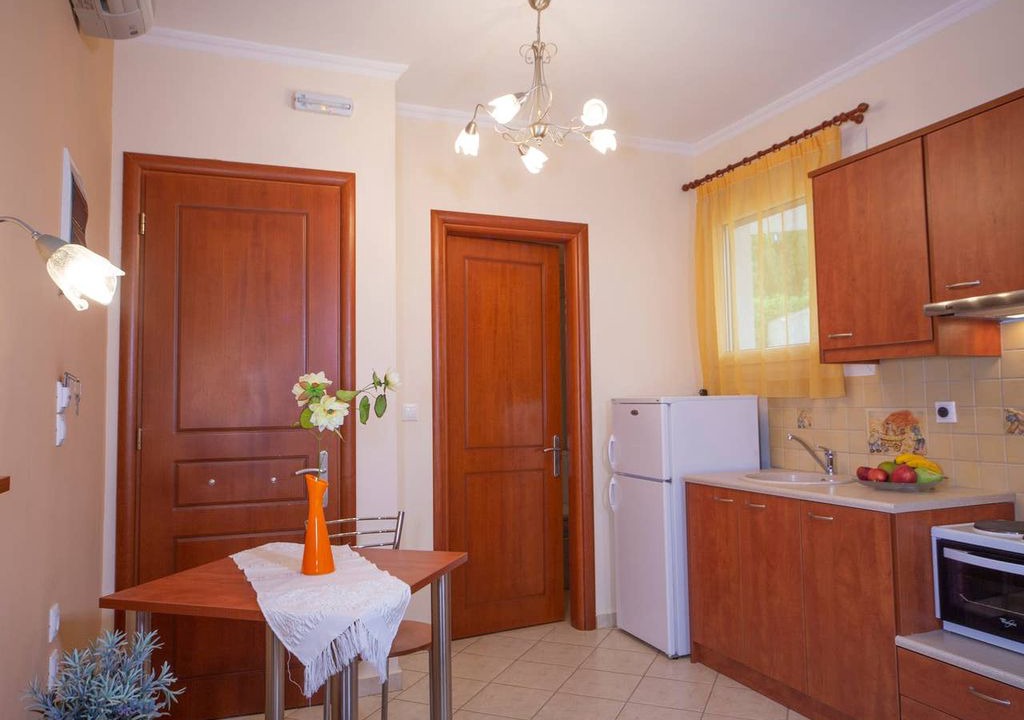 Limnos Apartment | Beach Studio with garden, Jacuzzi, BBQ