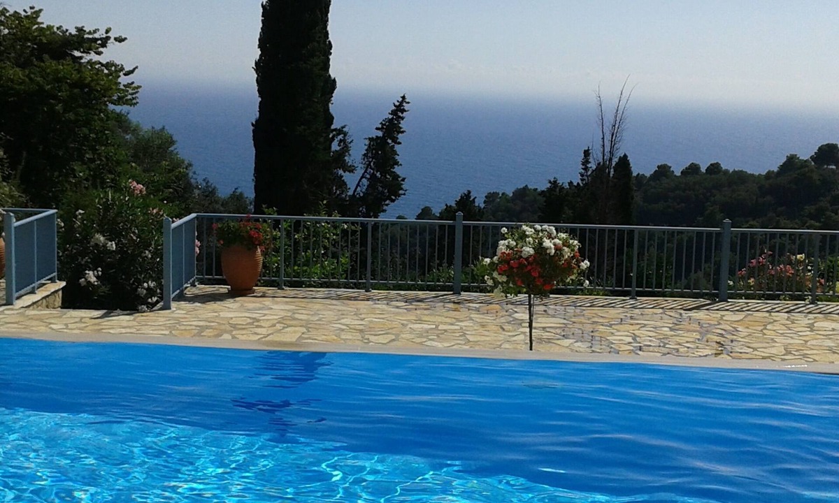 Parelia Villa | Beautiful see view villa with infinity pool