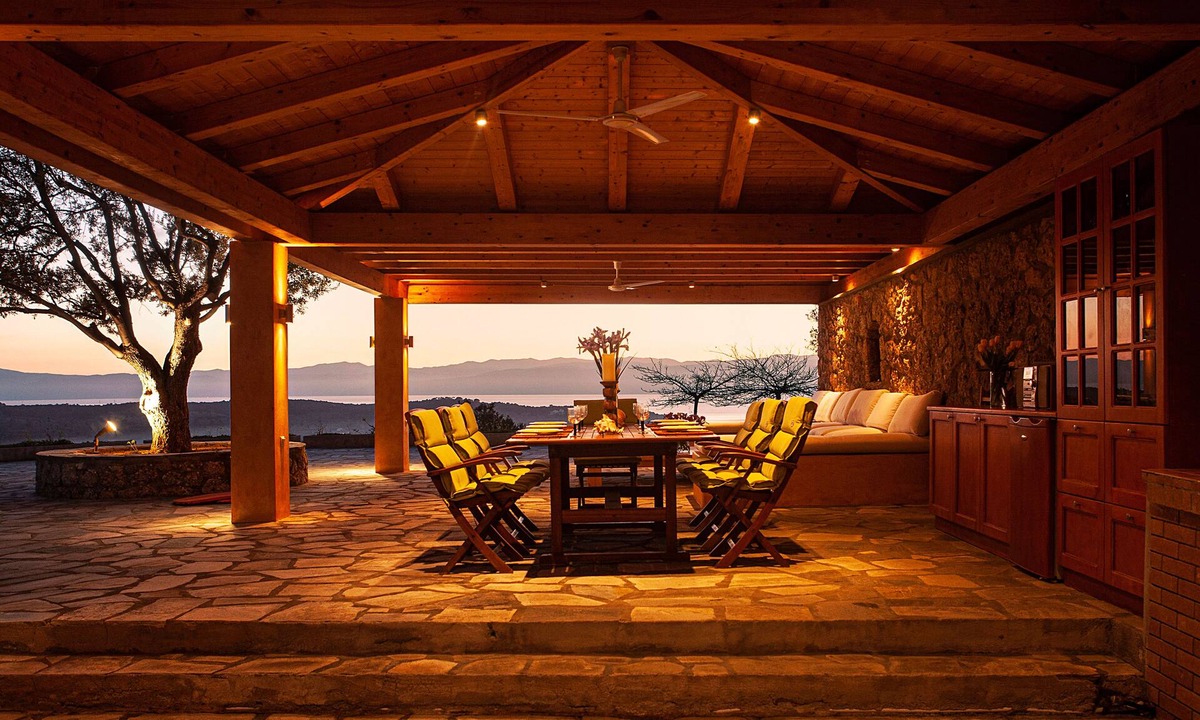 Kilada Villa | Bella Vista 3BR Villa with Pool and Stunning Views by JJ Hospitality-