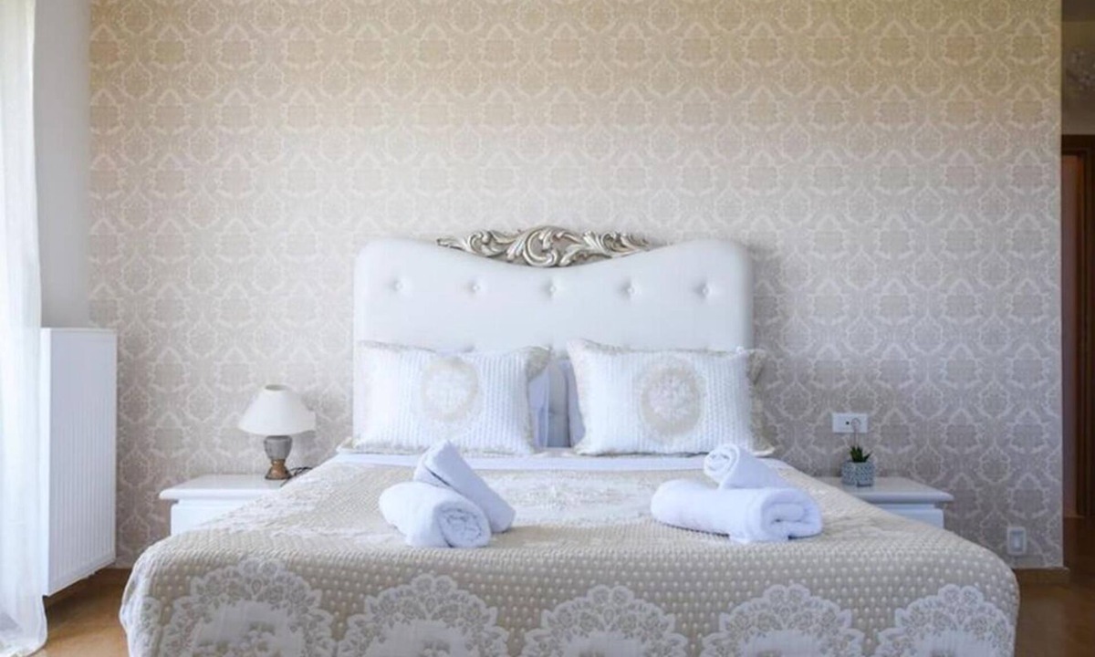 Epano Vathia Villa | BH201 - R - Villa Heraklion /coordinates: 35.287991, 25.232259