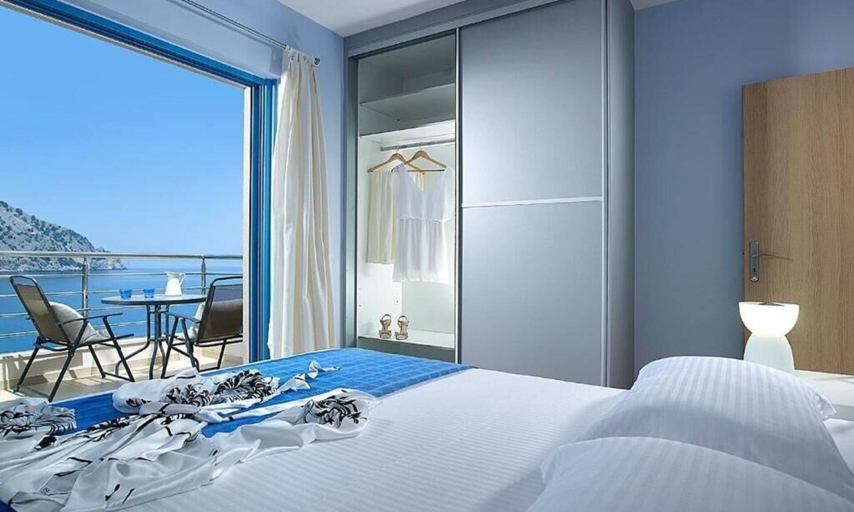 Pilio Apartment | BH860 - C - Suite Santorini