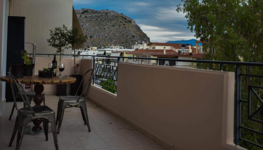 Nafplion City Centre Apartment | Bike Suite
