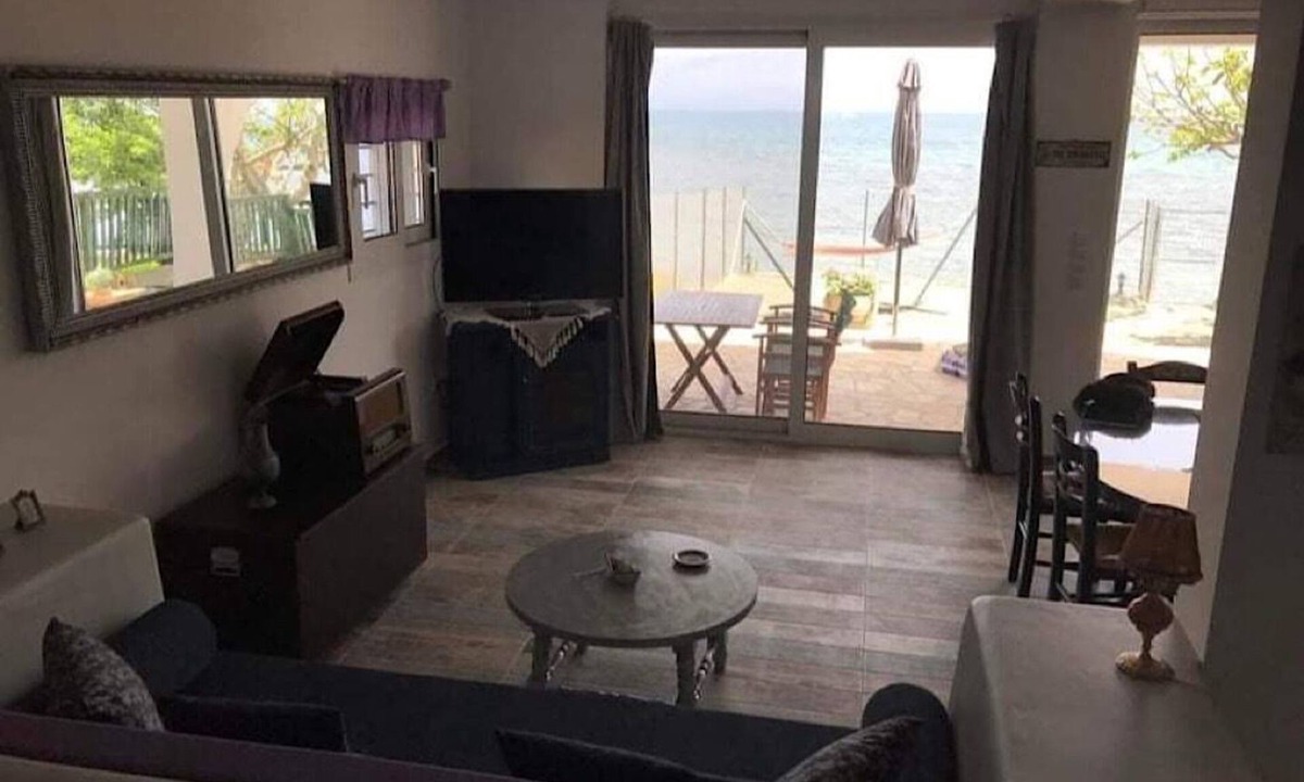 Nea Koroni House | Bloomy’s fairytale