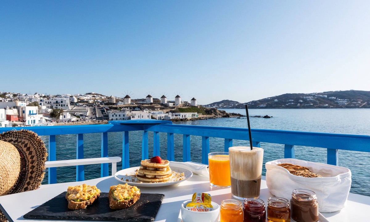 Little Venice Hotel | Bluetopia Suites