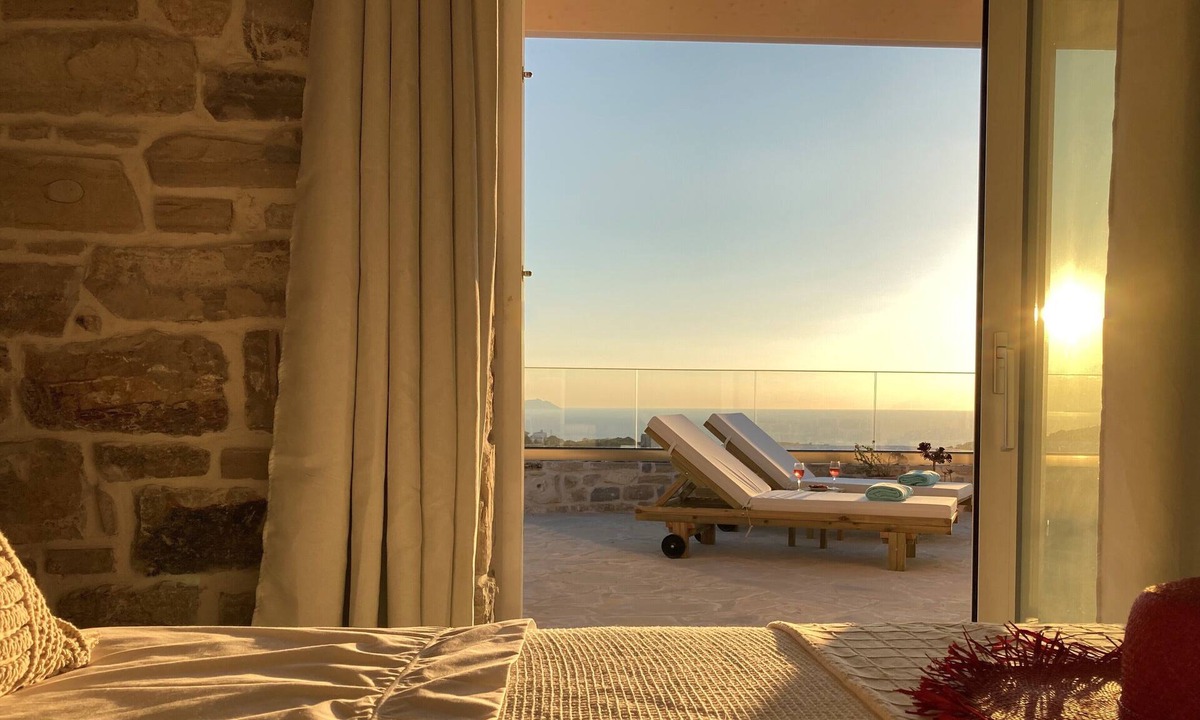 Pitsidia Villa | Breathtaking view, sea view, sunset & underfloor heating.