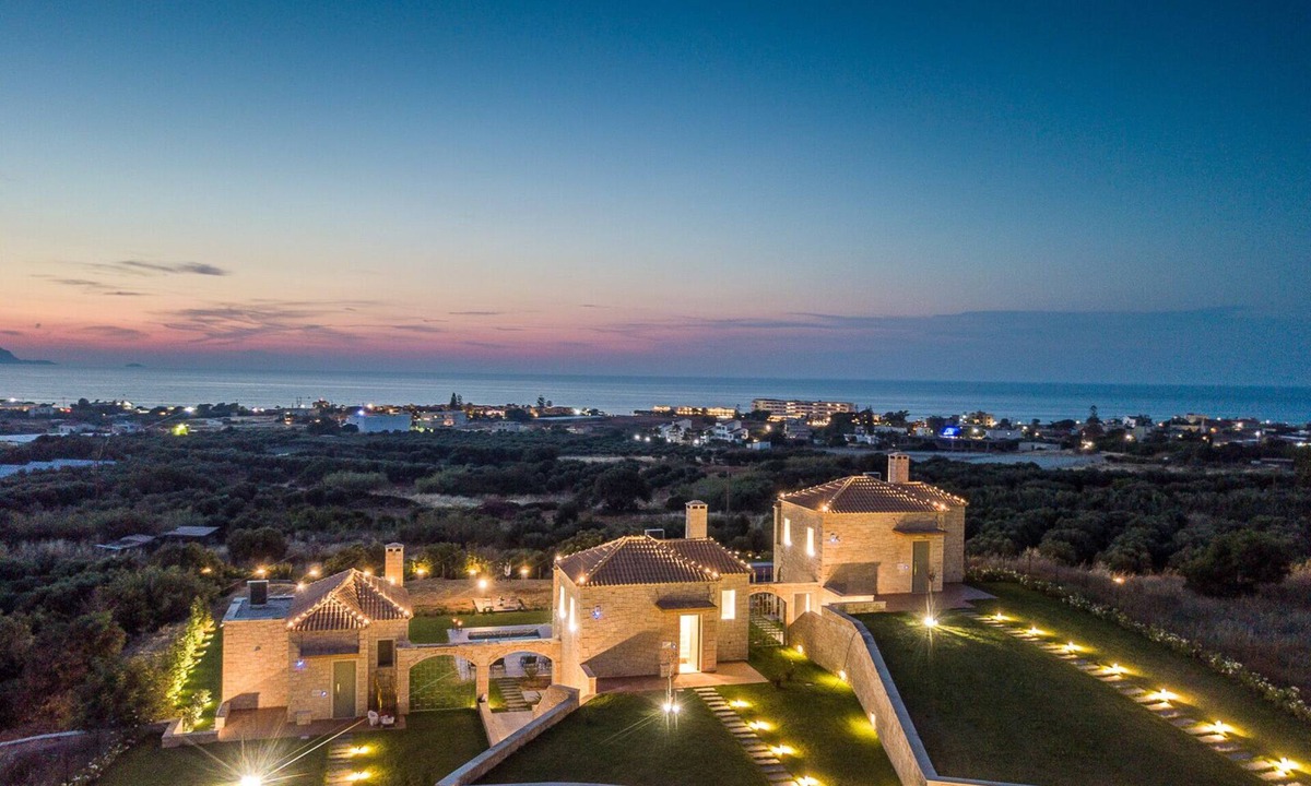 H Villa | Agkisaras